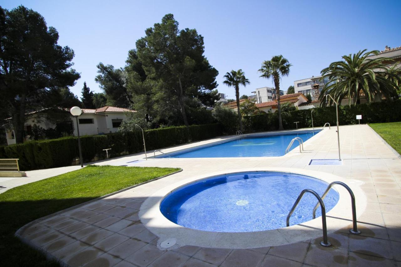 Residencial Aqua - La Pineda Apartment Salou Bagian luar foto